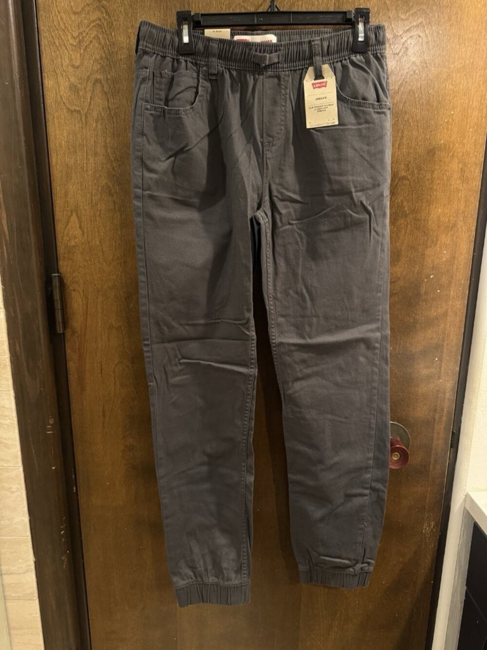 Levi Jogger Boy’s Size X-Large 13-15 Years Old Grey New
